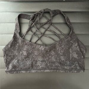 Free to be wild size 8 lululemon bra